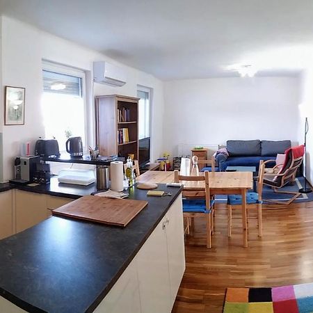 Appartement Family-Friendly Flat With Balcony à Vienne Extérieur photo