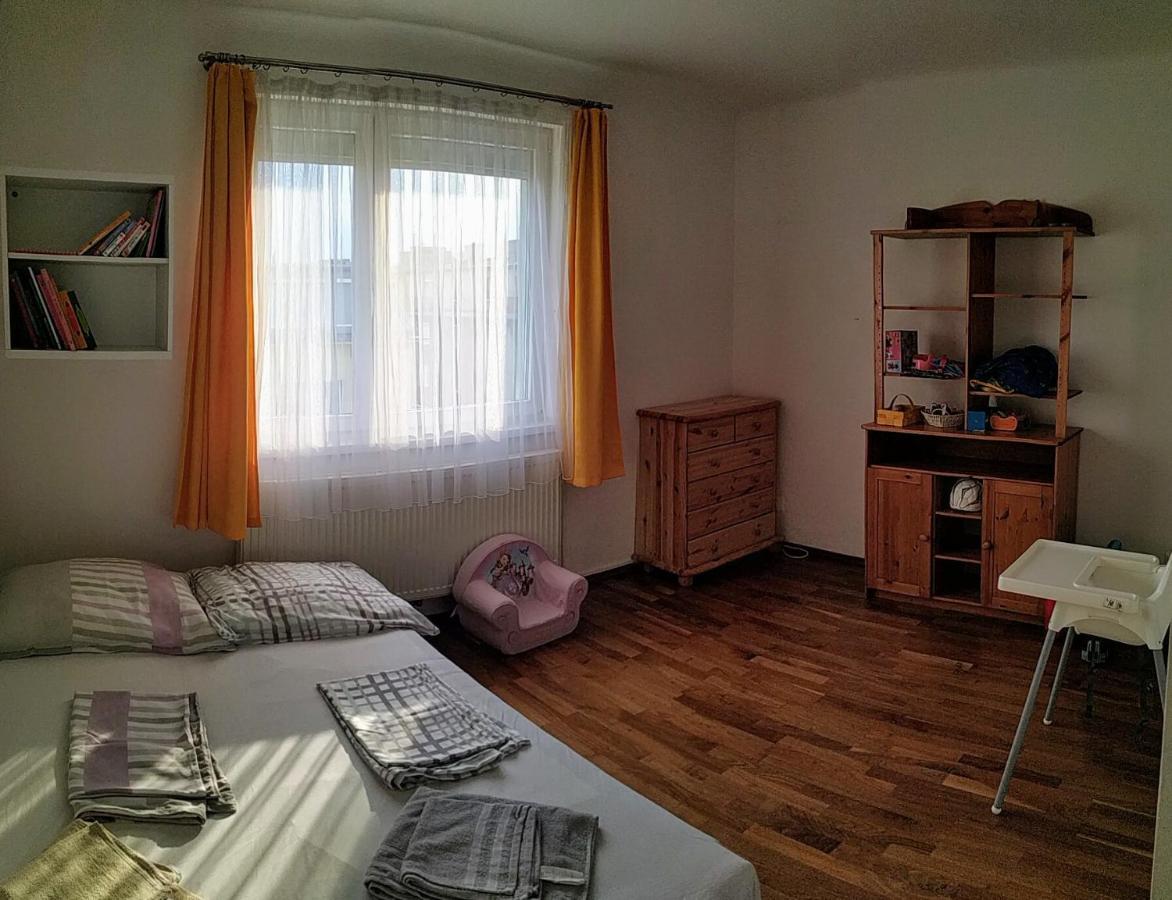 Appartement Family-Friendly Flat With Balcony à Vienne Extérieur photo
